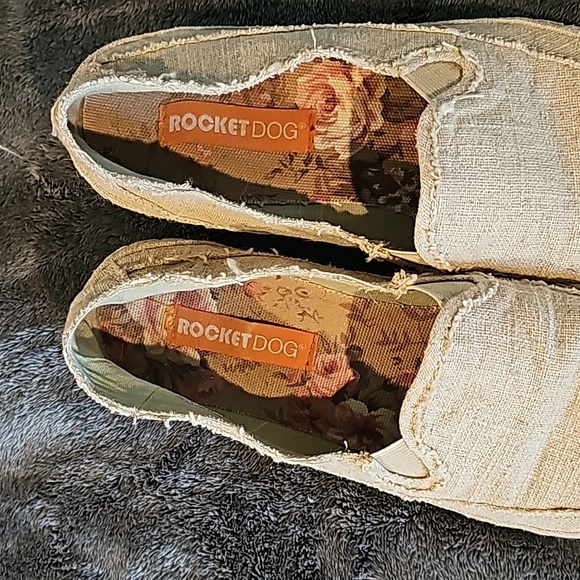 Rocketdog Slip Ons - Picture 3 of 3